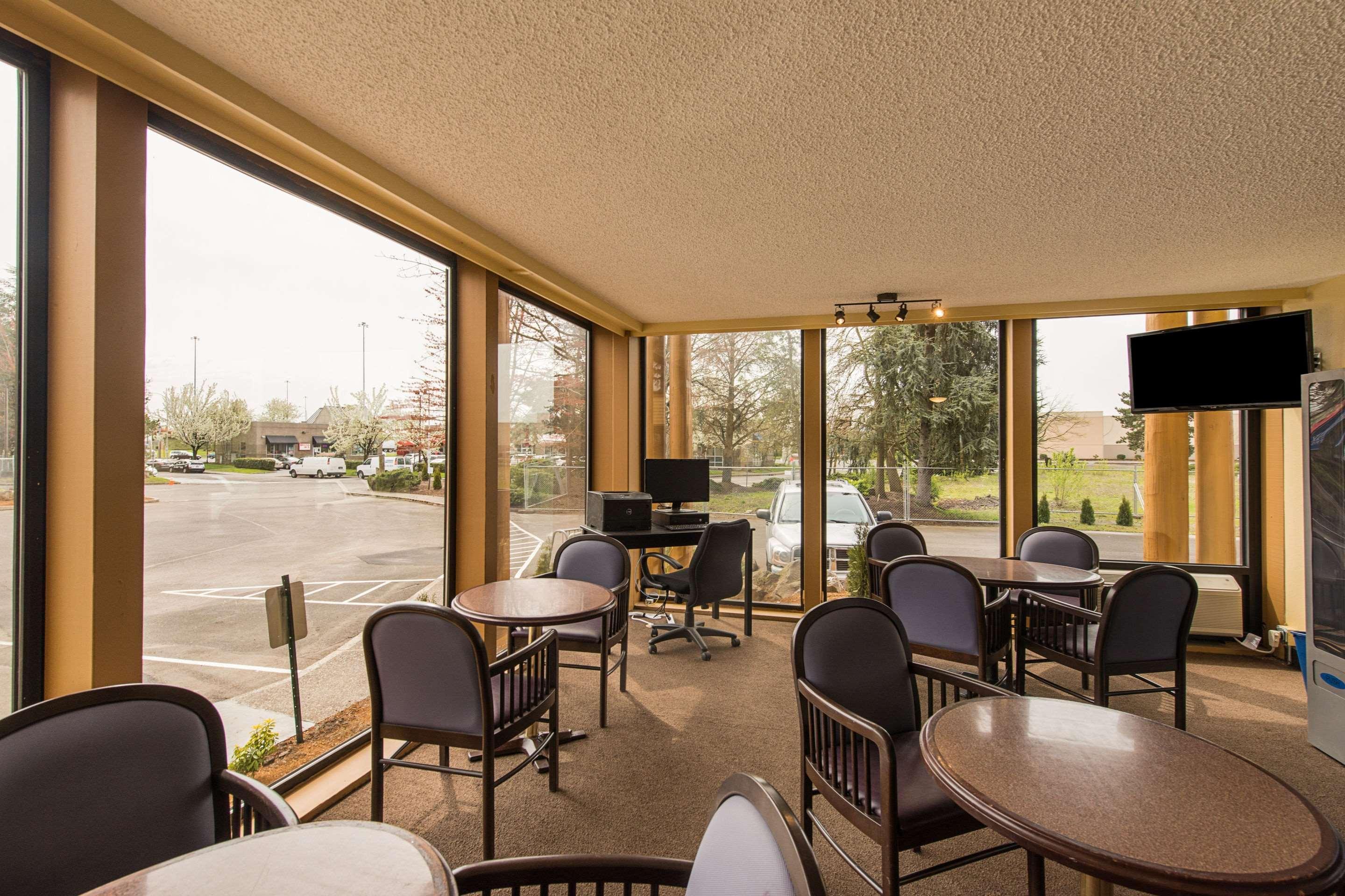 Rodeway Inn & Suites Portland - Jantzen Beach Zewnętrze zdjęcie