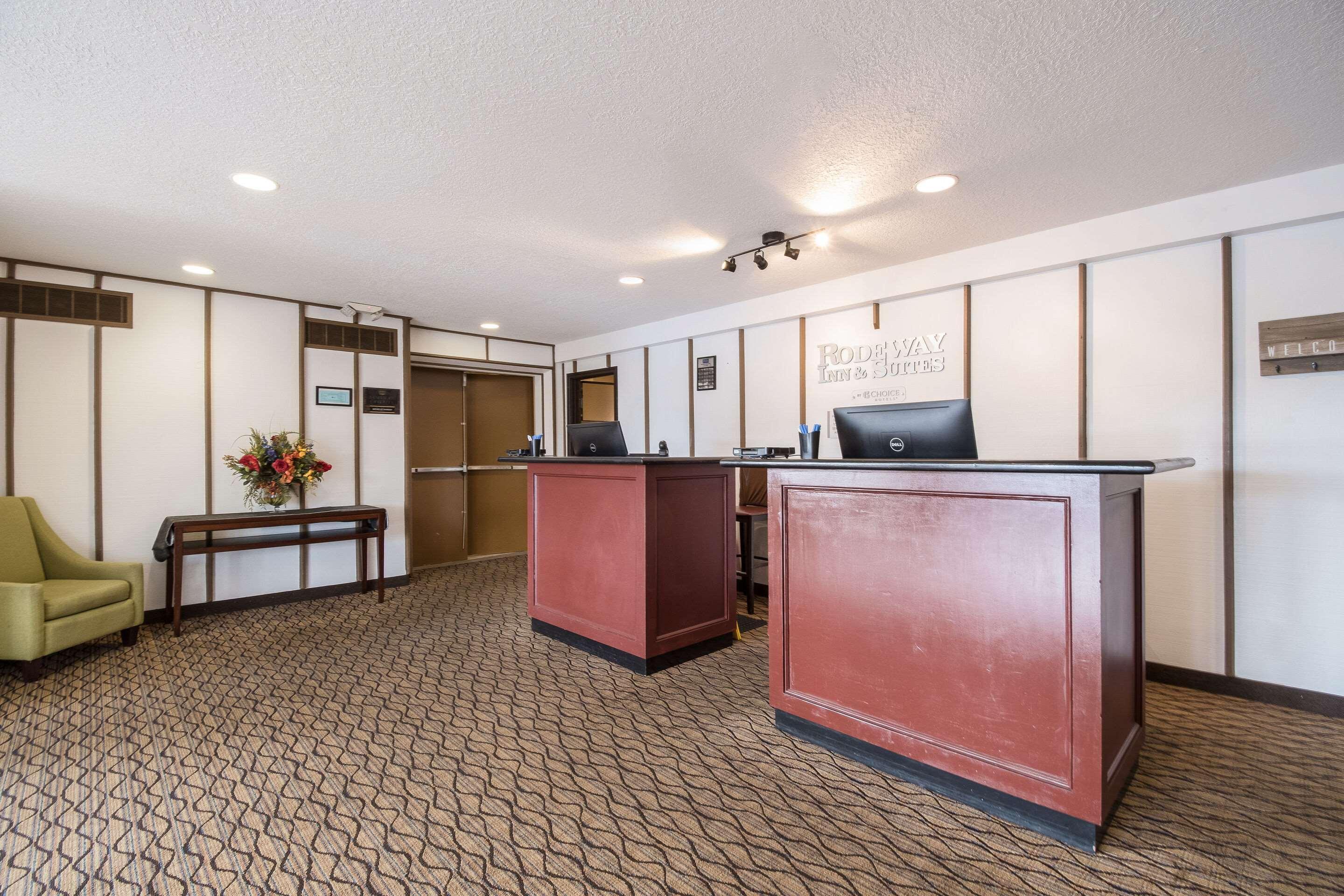 Rodeway Inn & Suites Portland - Jantzen Beach Zewnętrze zdjęcie